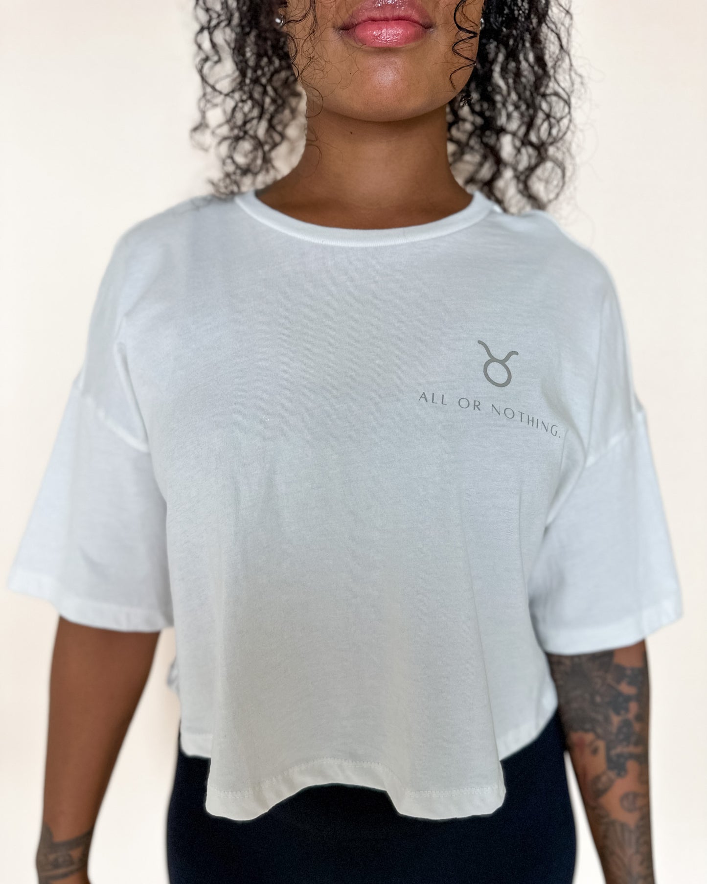 TAURUS SZN CROP TEE
