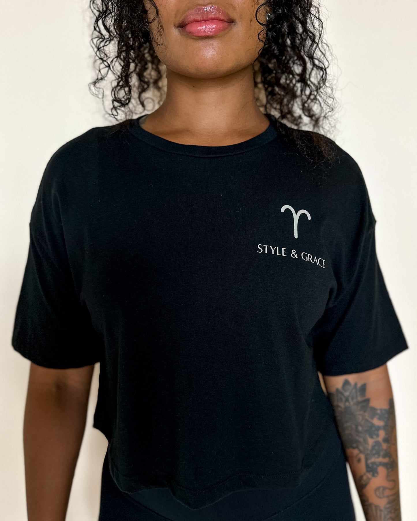 ARIES SZN CROP TEE