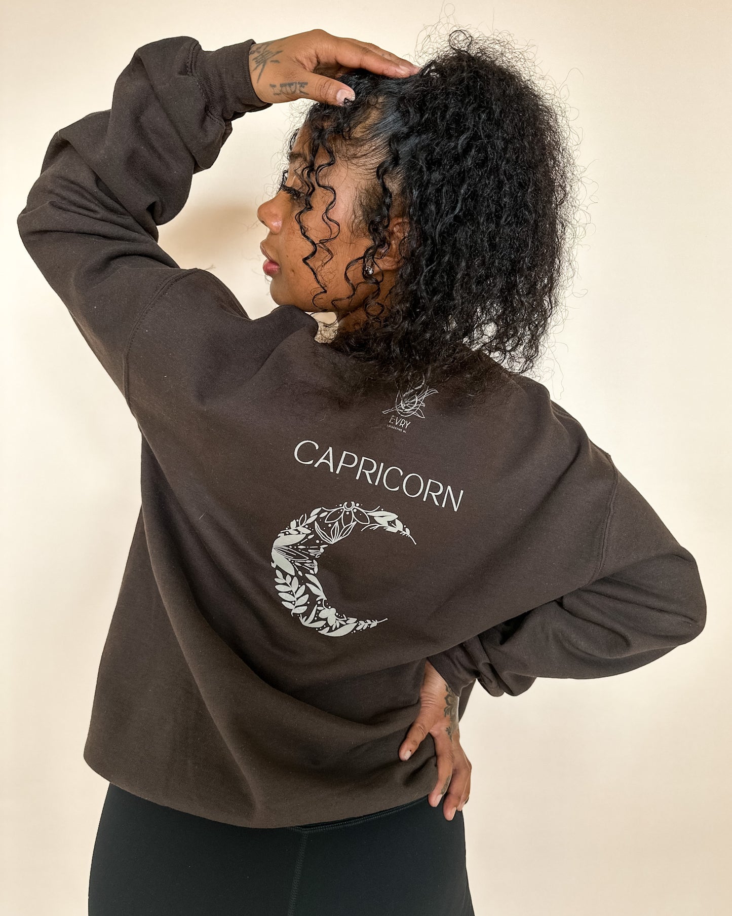 CAPRICORN SZN CREWNECK SWEATSHIRT